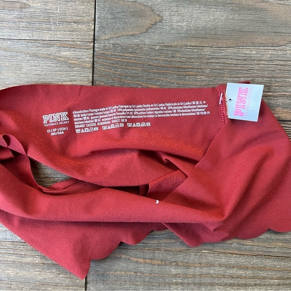 NWT VS PINK Scalloped Cheekster Panties - Picture 3 of 3